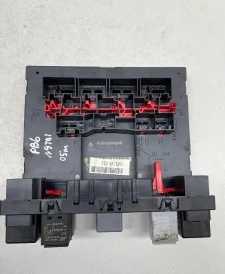 Volkswagen PASSAT B6 Comfort/convenience module 3C0937049B 3C0937049 H31S0904