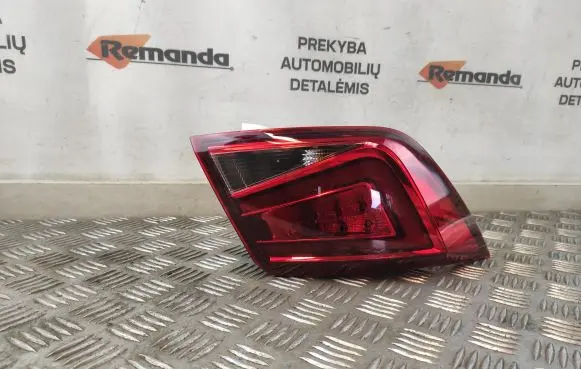 Skoda Octavia Mk3 (5E) Rear/tail lights 90047832 5F9945207