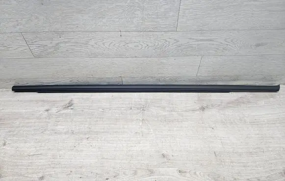 KIA Sorento Rear door trim (molding) 83220C5000