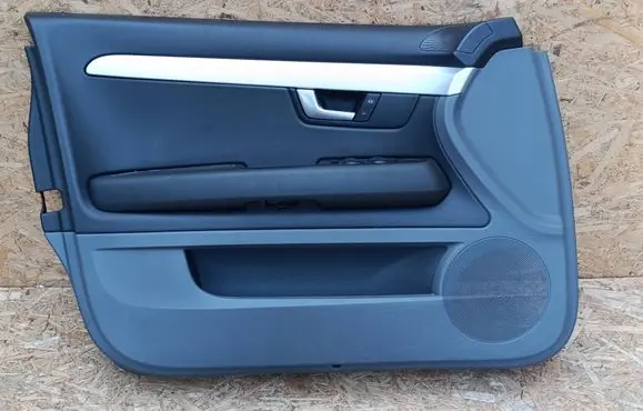 Seat Exeo (3R) Front door card panel trim 3R1867105