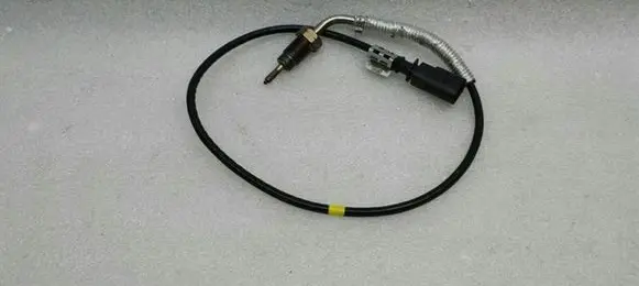 Volkswagen Golf VII Lambda probe sensor 04L906088AR