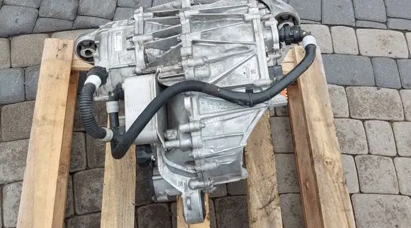 Tesla Model Y Electric car motor 1120960-DE-J