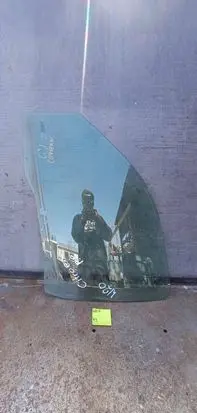 Citroen C4 I Front door window glass four-door 1212123