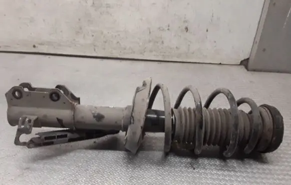 Chevrolet Cruze Front shock absorber with coil spring
