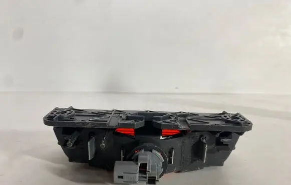 Honda CR-V Third/center stoplight P6939