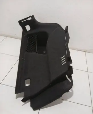 Audi A3 S3 8V Trunk/boot lower side trim panel 8v5863887 TSG0901Z000