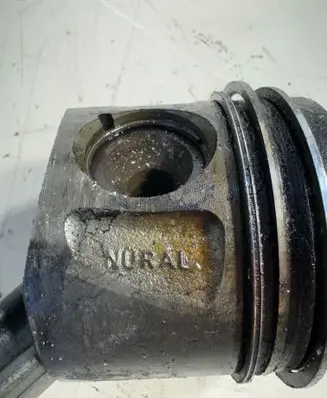 Mercedes-Benz ML W164 Piston with connecting rod 8340FF