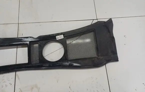 Audi A6 S6 C5 4B Wiper trim 