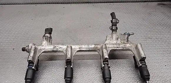 Opel Vectra C Fuel injectors set 55351030 24404012