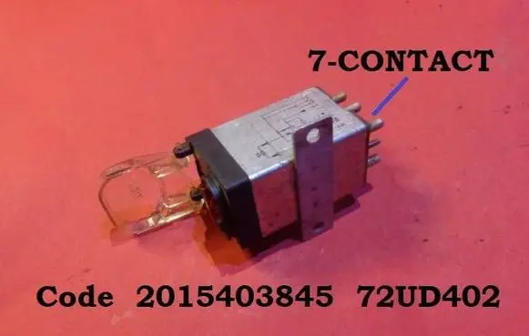 Mercedes-Benz E W124 Cruise control relay 2015403845 72UD402