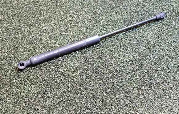 Renault Kangoo II Front bonnet/hood damper/strut 654706489R