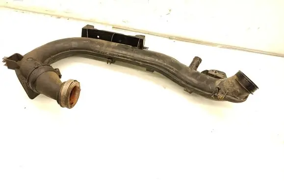 Intercooler hose/pipe