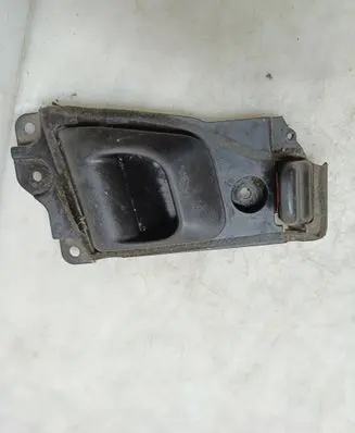 Mitsubishi Eclipse Front door interior handle 