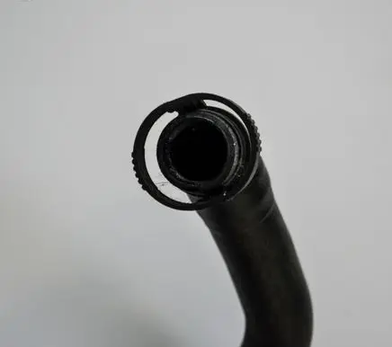 Audi A4 S4 B7 8E 8H Air intake hose/pipe 8E0129615Q