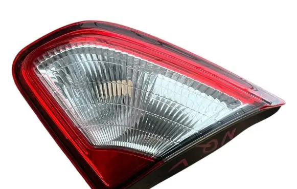Nissan Qashqai Tailgate rear/tail lights B26550BR01A 89503209