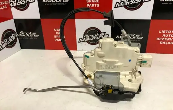 Audi A8 S8 D3 4E Rear door lock 4F2837016B