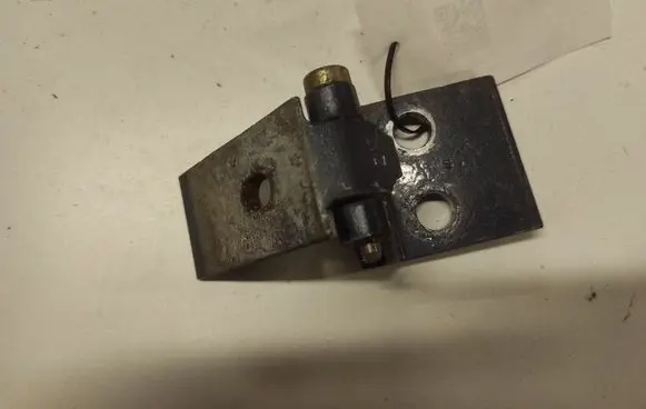 Peugeot 607 Front door upper hinge