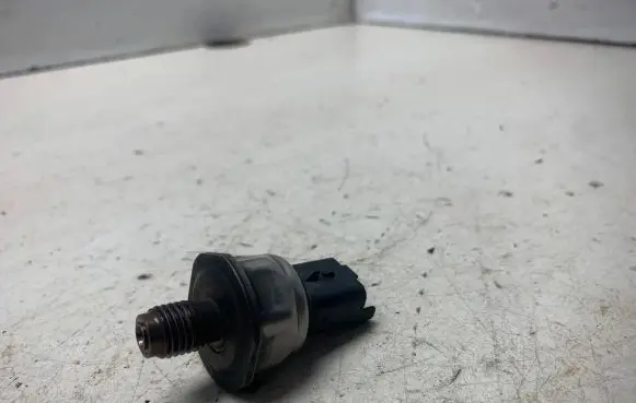 Citroen C5 Fuel pressure sensor 9655465480 000822102838