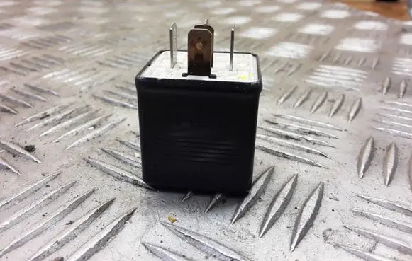 Audi A4 S4 B5 8D Other relay 8A0951253A