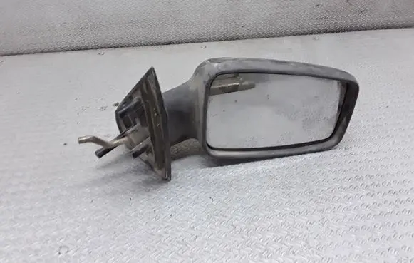 Seat Toledo I (1L) Manual wing mirror 