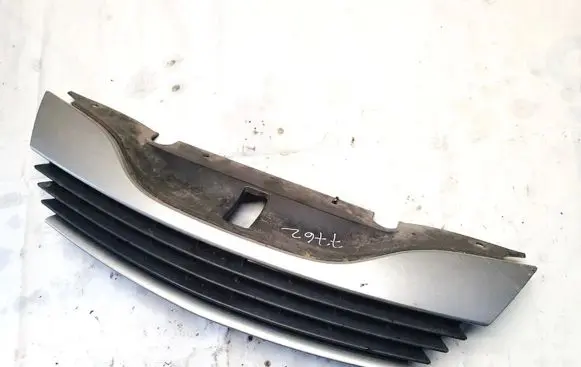 Renault Laguna II Front grill 42137