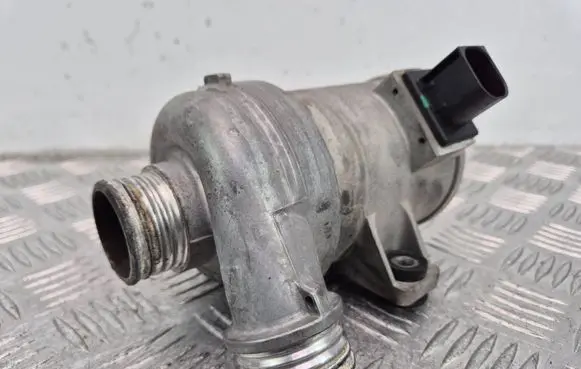 BMW 5 GT F07 Electric auxiliary coolant/water pump 7583836 17669711
