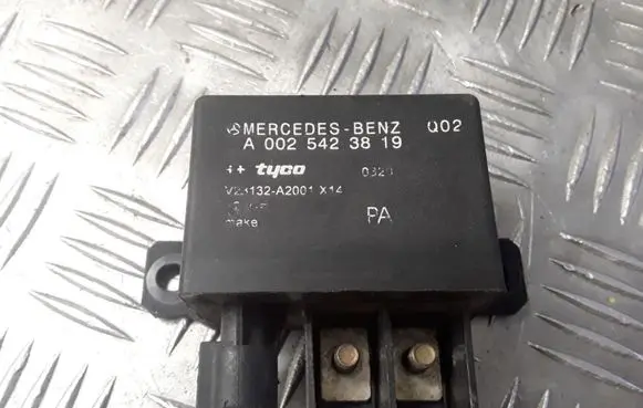 Mercedes-Benz E W211 Other relay A0025423819