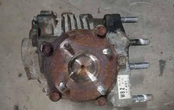 Toyota RAV 4 (XA30) Gearbox transfer box case W82