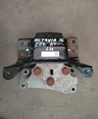 Skoda Octavia Mk3 (5E) Engine mount bracket 5Q0199555T