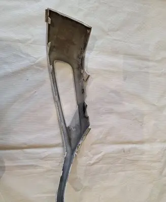 Volvo XC90 Front bumper splitter molding 31383801