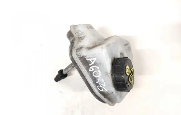 Brake fluid reservoir