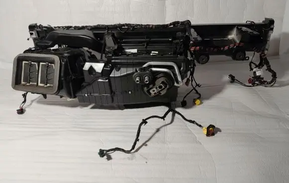 Audi A4 S4 B9 Interior heater climate box assembly 8W1820005K