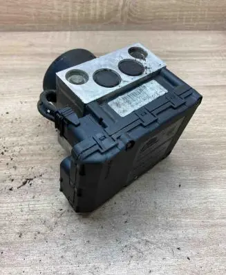 Volkswagen Polo III 6N 6N2 6NF ABS Pump 1J0907379G 1J0614117C