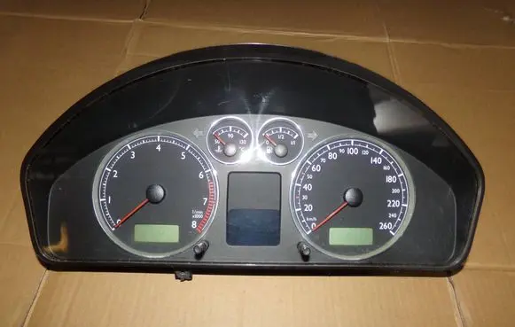 Volkswagen Sharan Speedometer (instrument cluster) 7M7920820H