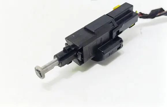 Opel Zafira A Brake pedal sensor switch 09132299