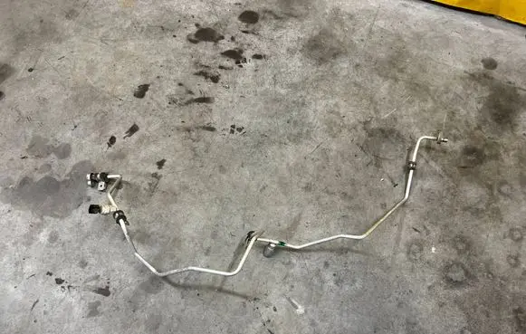Dacia Dokker Air conditioning (A/C) pipe/hose 924408516R
