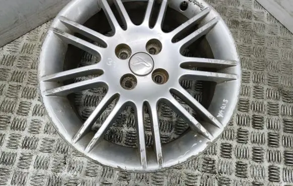 Toyota Yaris R16 alloy rim AM300185
