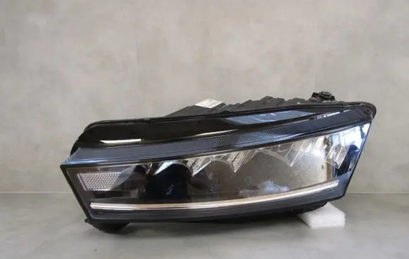 Skoda Octavia Mk4 Headlight/headlamp