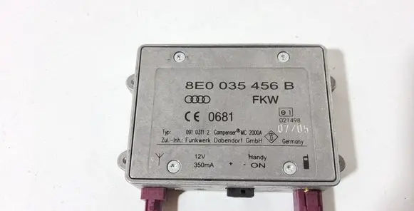 Audi A4 S4 B6 8E 8H Antenna control unit 8E0035456B 09103112