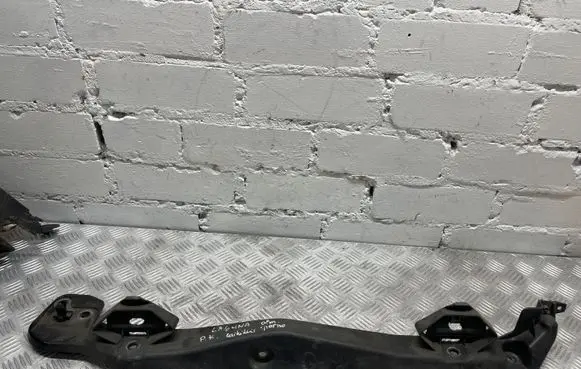 Renault Laguna III Fender mounting bracket 901270001R