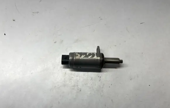 Audi A7 S7 4G Turbo solenoid valve 06E103697H
