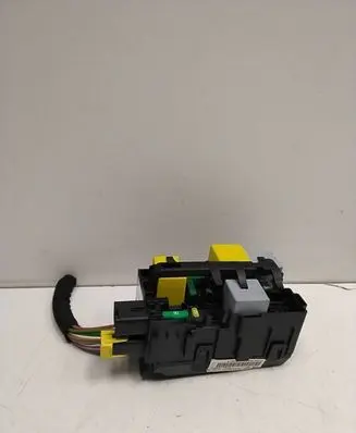 Peugeot 308 Fuse module 9806192580 A006C801