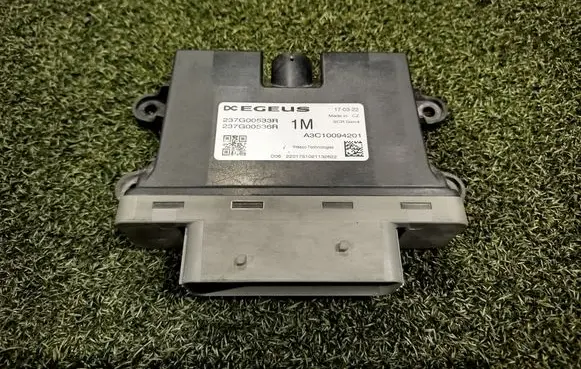 Renault Trafic III (X82) Adblue control unit 237G00533R A3C10094201