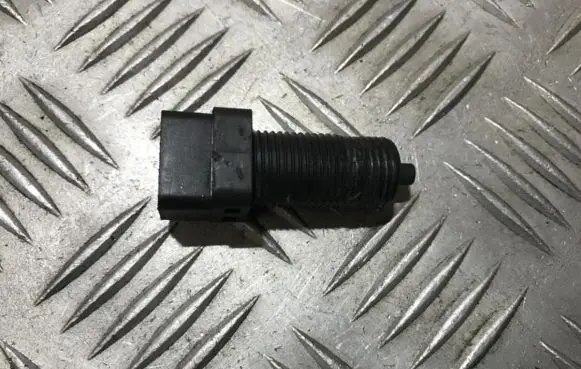 Renault Espace III Brake pedal sensor switch 7700732503