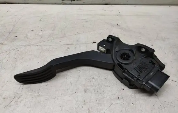 Volvo XC60 Accelerator throttle pedal 31329062