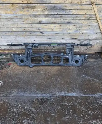 BMW 5 E34 Radiator support slam panel