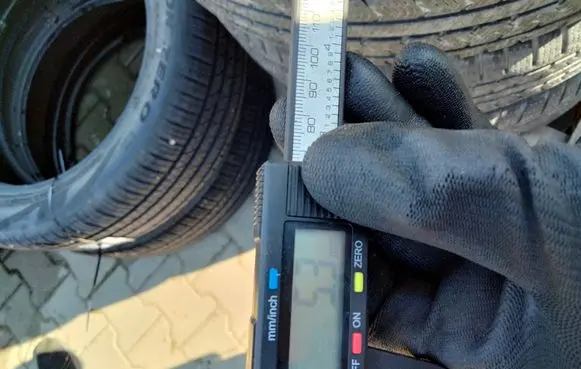 Volkswagen Caddy R19 summer tire 23555R19