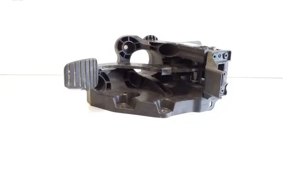Renault Trafic III (X82) Brake pedal 465010176R 93868407