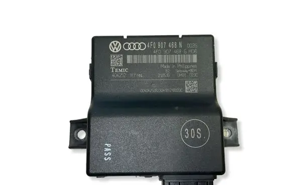 Audi A6 S6 C6 4F Gateway control module 4F0907468G