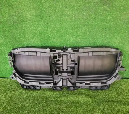 BMW X1 U11 Radiator trim 5A112F8